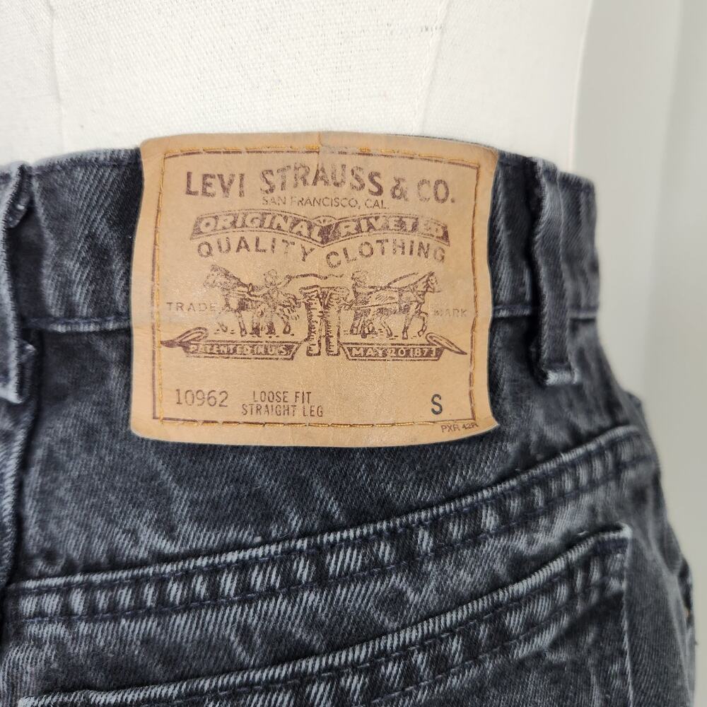 Vintage 90s Levi's Black Wash Denim High Waisted Loose Straight Leg Jeans 0 - Picture 9 of 12
